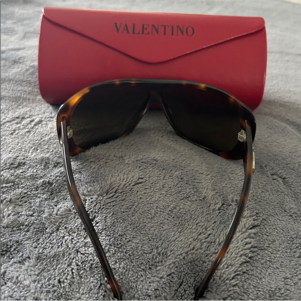 Valentino Tortoise Shield Sunglasses with Dark Lenses and Red Case - Picture 6 of 8